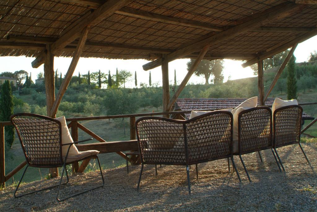 Agriturismo Podere Alberese Asciano Bagian luar foto