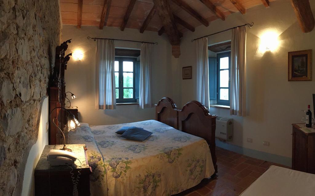 Agriturismo Podere Alberese Asciano Bagian luar foto