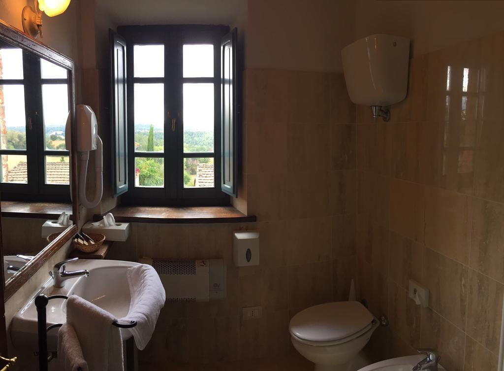 Agriturismo Podere Alberese Asciano Bagian luar foto