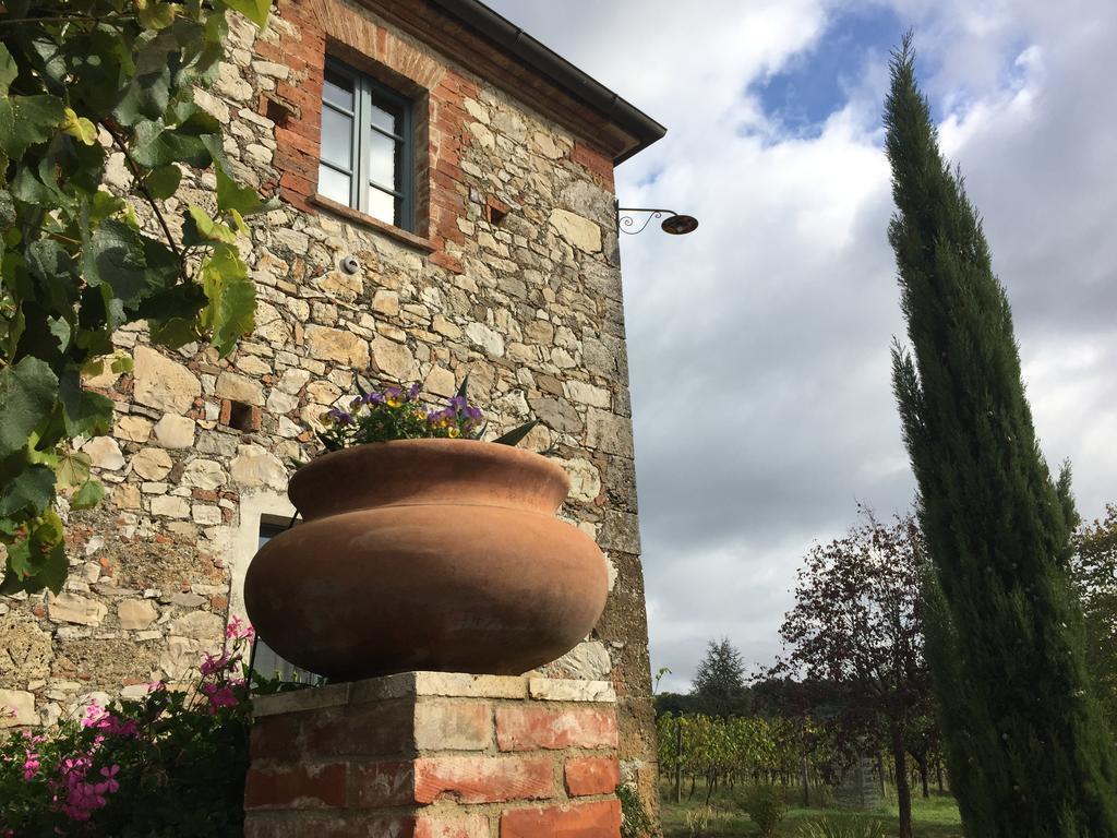 Agriturismo Podere Alberese Asciano Bagian luar foto